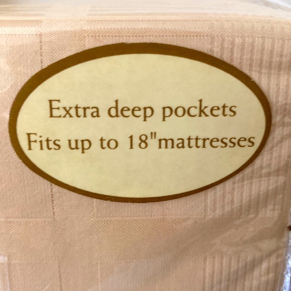 Bed & Breakfast 350 thread 4 pc King sheet set. 100% cotton sateen NWTags - Picture 3 of 9